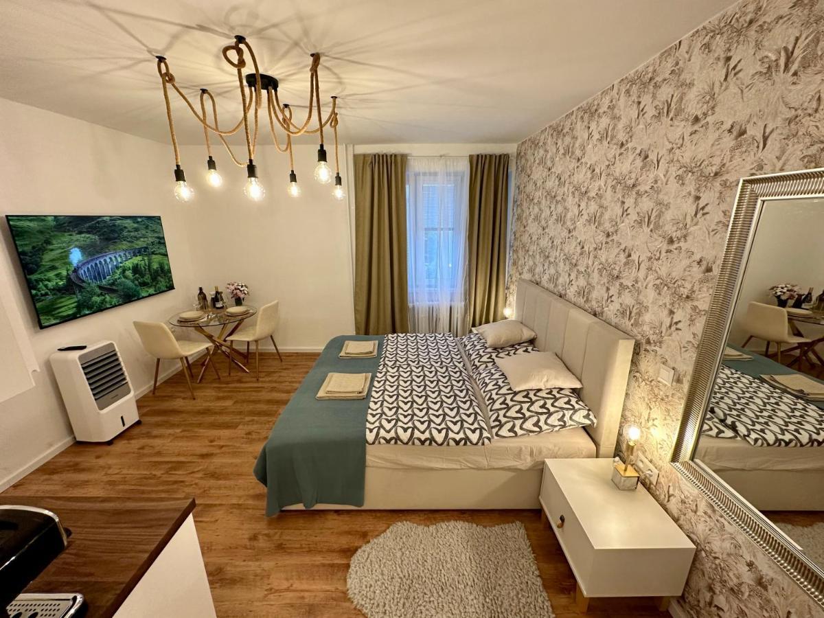 Castle Hill Apt In Old Town Of Bratislava With Free Parking Exterior foto